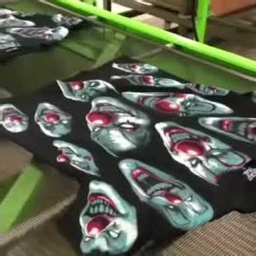 The allover print on the ROQprint OVAL 4XL machine.