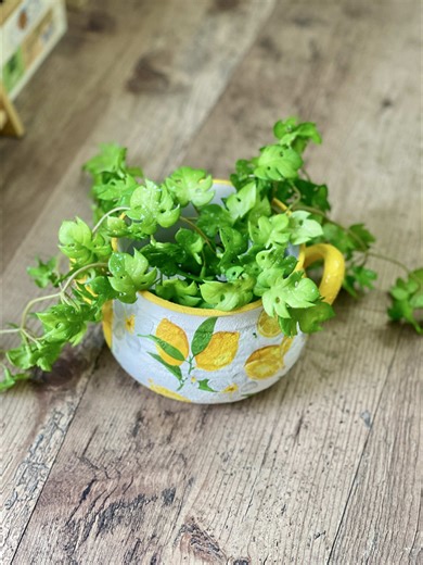 DIY Ceramic Pot #crafting #artandcraft #decoupage #decoupageart #artwork #viral #tiktokart