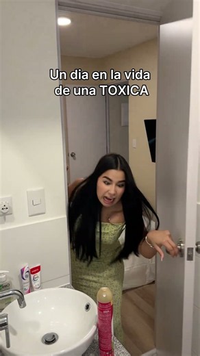 A day in the life of a toxic girlfriend 😂