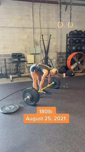 Crazy what a year and a few months can do.. 💁🏼‍♀️#greenscreenvideo #crossfit #fyp #powercleans