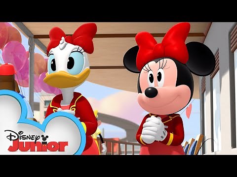Happy Helpers Valentine's Day Party!💞| Mickey Mouse Roadster Racers | ‪@disneyjr‬
