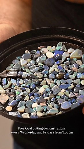 ✨ FREE Opal Cutting Demonstrations! ✨ Join us at Down to Earth Opals every Wednesday and Friday from 3:30 PM to 5 PM for a fascinating look behind the scenes as our expert opal cutters bring rough stones to life! 💎 Watch the magic happen as raw opal is carefully shaped and polished into brilliant gems, up close and in real time. Whether you’re a gem lover, a curious traveller, or an aspiring opal hunter, this is your chance to experience the beauty and skill behind Australia’s national gemstone