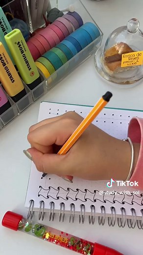 Ideas creativas para decorar tus cuadernos