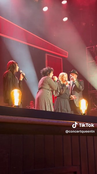 The Isaacs Perform 'You Belong To Me' Live