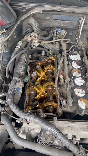 Infiniti G35 Valve cover gasket replacement