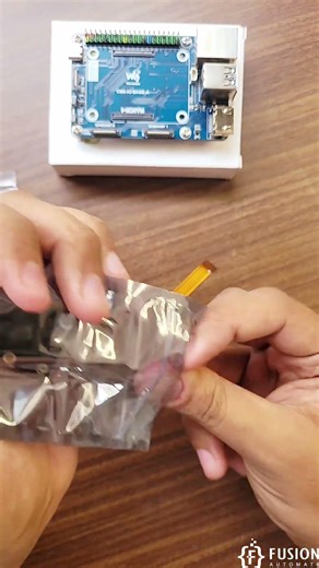 Unboxing Waveshare PCIe to M.2 Mini Adapter for Raspberry Pi 5