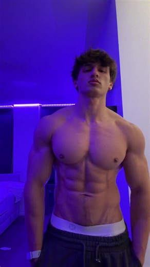 hunter (@hunter.fitt)’s video of mr davis you are the father