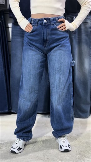 ▪️Baggy bleu 💙 l’indispensable pour un look 100% stylé 🔥 Ose le confort avec attitude ⚡️ Passez votre commande dès maintenant en un clic ! 📱 📞 54143070 📩 glowup2024@hotmail.com 📍Hammam Lif #commandezmaintenant #nouvellecollection #venteenlignetunisie #jeans