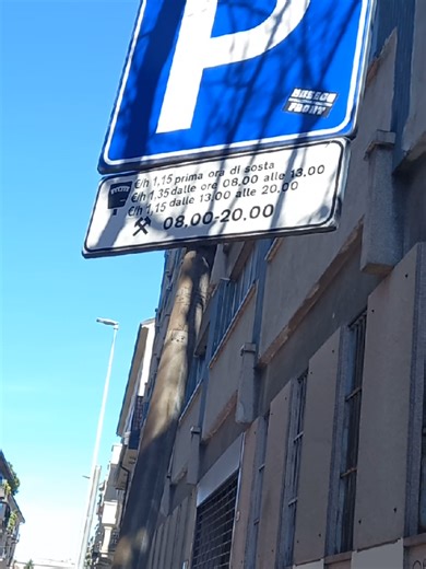 Driving License Guide in Italy: Tips and Insights