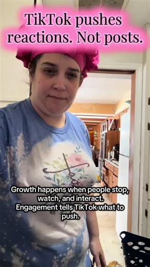 Most creators think growth is random. It’s not. TikTok watches how real people respond to your content — not just what you post. The more reactions your video gets, the more reach you unlock. Once you understand this, everything about growth makes sense 📈 #tiktokgrowth #engagementstrategy #creatorcommunity#CapCut