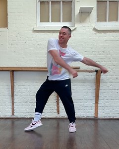 Let me see you do the All The Way Groove 💚 Tag your videos with #REALGROOVE so I can see you all dancing! Full tutorial on IGTV | Kylie Minogue