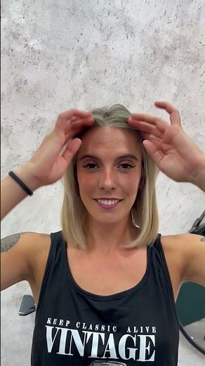 ✨ Perfect Blondes: Highlights with a Cap, Bob Cut and Curtain Bangs - Marta's RADICAL Transformat...