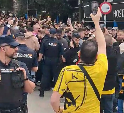 Πανικός: Ο λαός της ΑΕΚ ετοιμάζεται για Βαγιέκας! (VIDEO) - 09/04 16:36