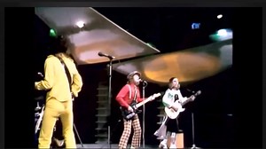 290K views · 7.2K reactions | Slade  Keep On Rocking #rockolaretromusic #slade #Inglaterra #ReinoUnido | Rockola Retro Music | Facebook