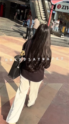 Wavy Hairplay 🎀 on Instagram: "Bouncy Silky Superior Hairs walking 🤍✨🔥❤️🖤"