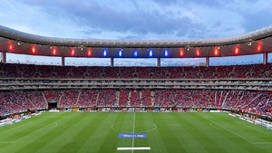 Estadio Akron se manifiesta tras nuevo caso de violencia en partido