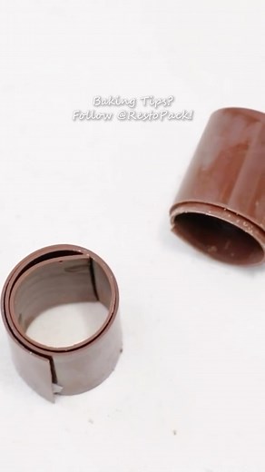 RestoPack | 🍫✨ Chocolate Accessories DIY Tutorial ✨🍫 Want to make your own chocolate accessories? Check out this simple tutorial! With just chocolate... | Instagram
