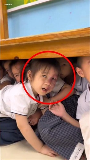 Unbelievable. Teacher saves students from kidnapping. 😟 #shortsvideo