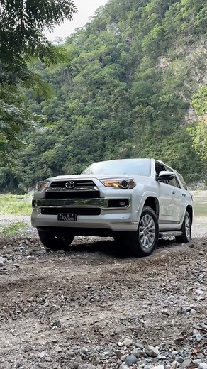 6.2K views · 93 reactions | “Cuando sabes que tuviste un buen día con la Toyota 4Runner y, aún mejor, el video que viene en camino. Cada día estoy más convencido de que los autos son como animales: necesitan su hábitat.  #Toyota4Runner #OffRoad #PasiónPorLosAutos” | Al Vazquez TV | Facebook
