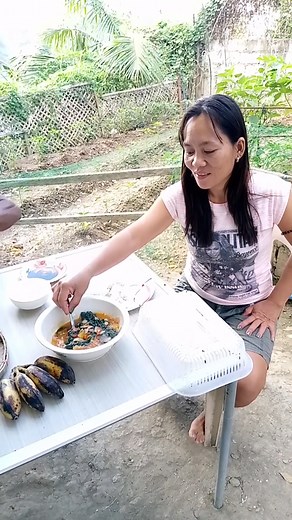 si Betute at Betuluk kasama si tita betty (kain na po) | W Bush Tv