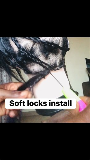 This crochet method soft locs makes soft last 🔒 #braids #protectivestyles #naturalhair #hairreels #braidingtips | Mercy Christopher