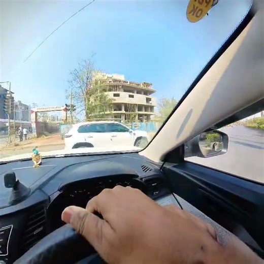 Only Sunday drivers know this 😌🚦#sundayvibes #carshorts #ytshorts #shortsfeed