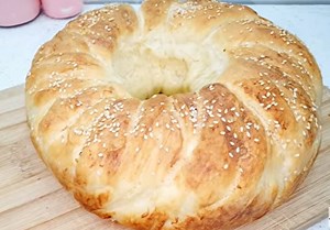 Uvrnuta pogaća sa sirom ne možete odoleti - Mekana,vazdušasta i jednostavna za pripremu