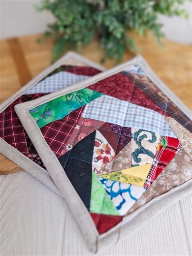 Scrappy Quilted Pot Holder - Handmade Patchwork Hot Pad - Farmhouse Kitchen Decor - Etsy