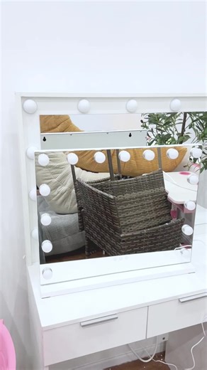 I use neutral to balance,cool to fix the details,and warm to check my real-life glow.🤍✨💗#foryoupage❤️❤️ #perfectmakeup #makeupmirrorlights #vanitymirror #onsale