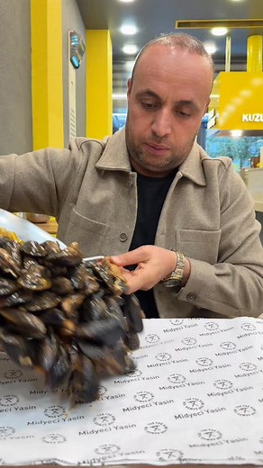 11K views · 2.6K reactions | Çekmeköy şube ☎️ 0501 114 00 34 #midyeciyasin #midye #reel #mussels #keşfet #sokaklezzetleri #sreetfood #kesfet #çekmekoy | Midyeci Yasin | Facebook