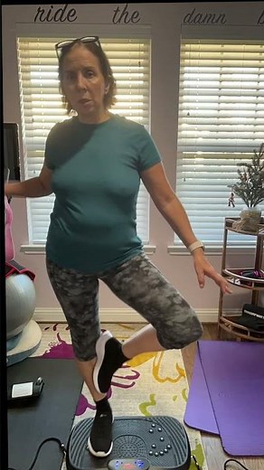 AXV VIBRATION PLATE DEMO