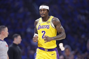 Lakers’ Jarred Vanderbilt suffers gruesome finger injury in Game 1 vs. Thunder