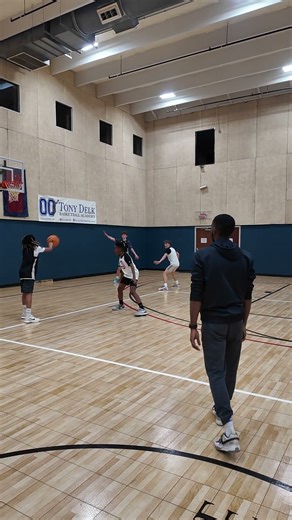 Tony Delk Basketball AAU Scrimamge \\ DJI 20250324204351 0766 D