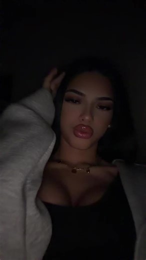 Vidéos de Leyna🎀 (@leyna_latina) avec son original - banbi