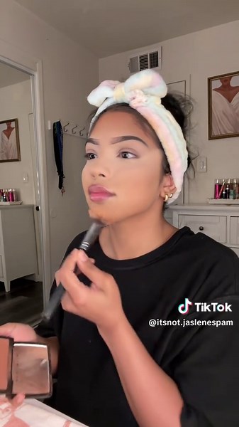 Get Ready With Me for a Photoshoot: Makeup Tutorial