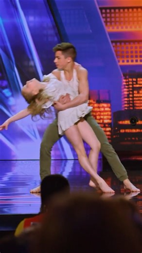 Best Friends Izzy & Easton Perform a STUNNING Contemporary Dance Routine on America's Got Talent! | Kids Got Talent