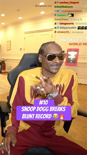 Snoop Dogg Breaks Blunt Record 😭🔥