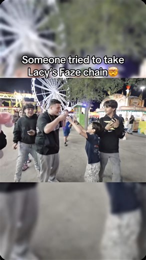 pbarclips on Instagram: "Someone tried to take Lacy’s Faze chain.. #lacy"