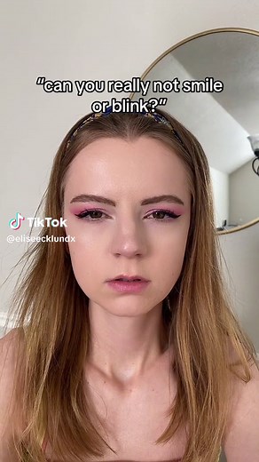 Elise Ecklund și zâmbetul ei enigmatic