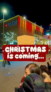 ✨ “Snowflake Lane magic in Bellevue, with lights sparkling everywhere, Christmas season has officially begun!” 🎄❄️ #Christmasvibe #christmas2025 #holidayseason #fblifestyletyle | Balais Squad on the Move