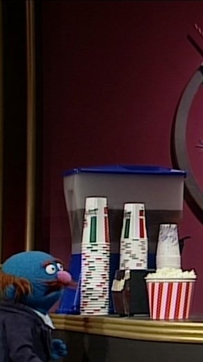Do you like your popcorn big, bigger, or biggest? 🤔🍿 #SesameStreet #Grover #GroversJobs #popcorn #movies