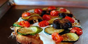 Easy Flatbread Pizza