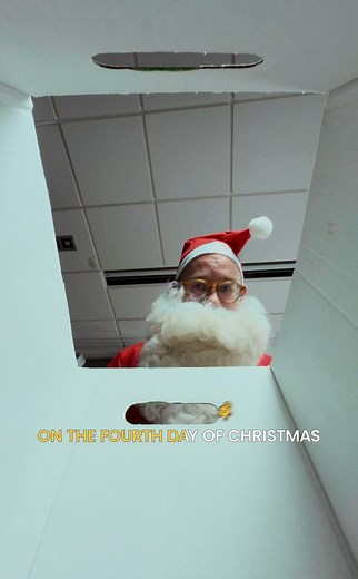 13K views · 333 reactions | Free gift card scams are on the rise during the holidays!  #12DaysofScams #ScamAlerts | Truecaller | Facebook