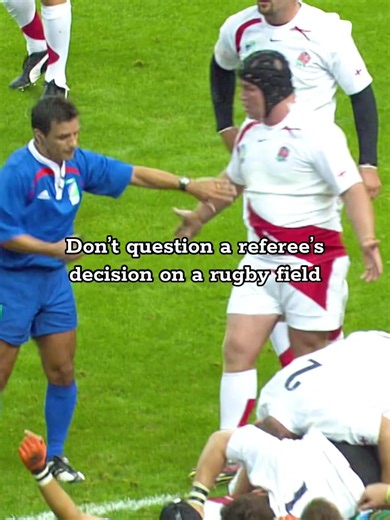 Questioning a rugby referee’s call is not tolerate #rugby #rugbymatche