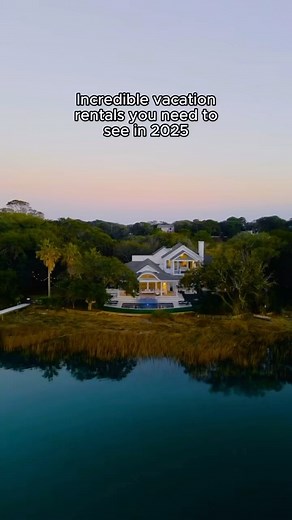 Vrbo | The 2025 Vacation Rentals of the Year are here! 🏆 From beachfront escapes to cozy mountain retreats, these stunning Vrbo stays are this... | Instagram