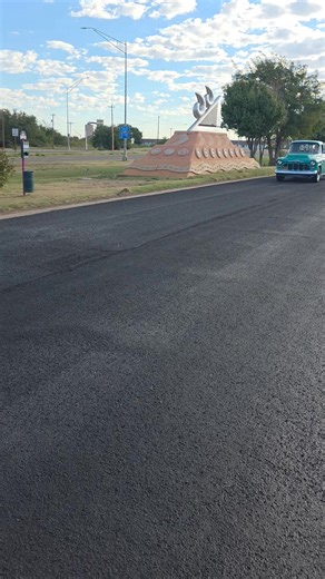 Classic Trucks Cruising Route 66 in Tucumcari New Mexico | Route 66 Road Relics