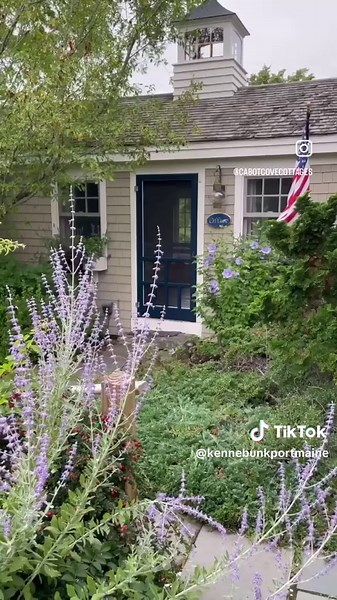 Swept up in a storybook dream within the serenity of our cottages 🌸🦋 Visit Kennebunkport and let your home base be The Cottages at Cabot Cove this summer.