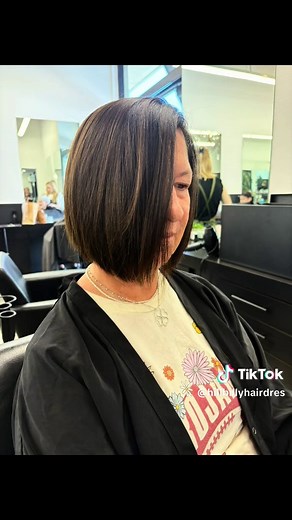 Transforming Looks: Stunning Haircuts for Mature Women