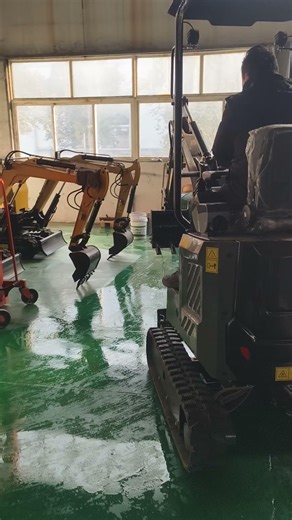 17 model excavator, 1800kg, pricediscount,WhatsApp+8618254414355 #excavators #miniexcavator1