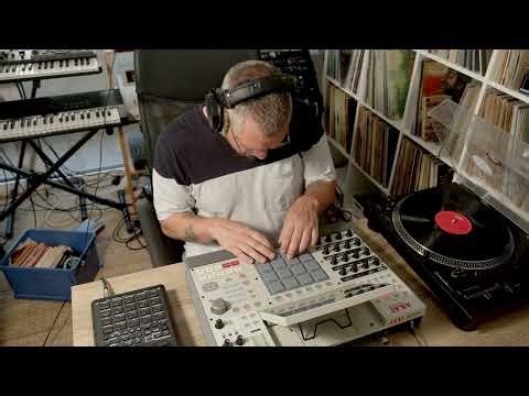 Making a Hip Hop beat on the MPC X SE